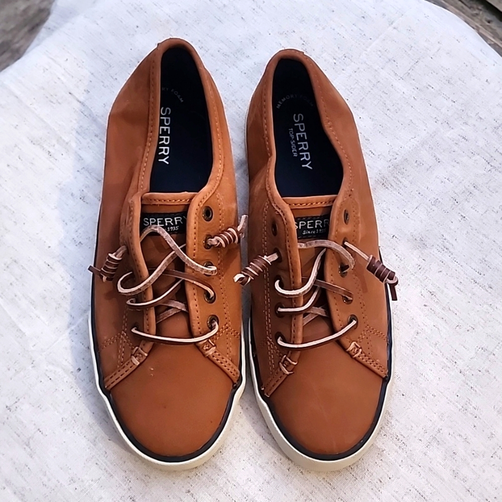 Sperry boat shoes